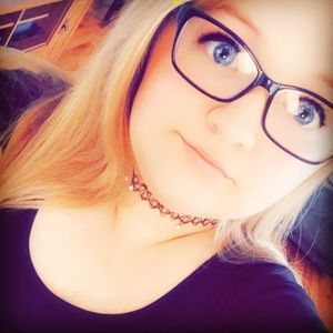 Meet your Posher, Kari